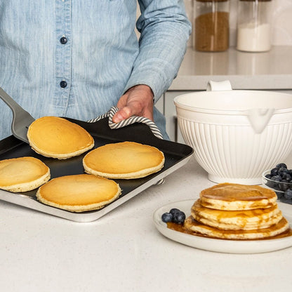  Nordic Ware Square Griddle King