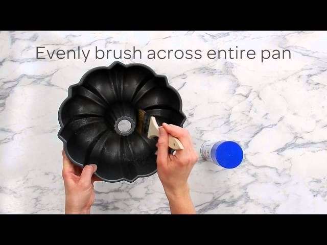  Nordic Ware Premier Gold Anniversary Bundt Pan Set