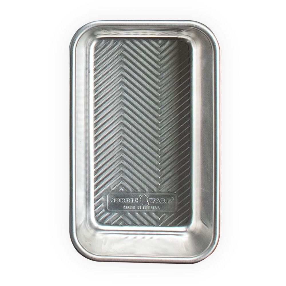  Nordic Ware Large 1.5 Lb Prism Loaf Pan