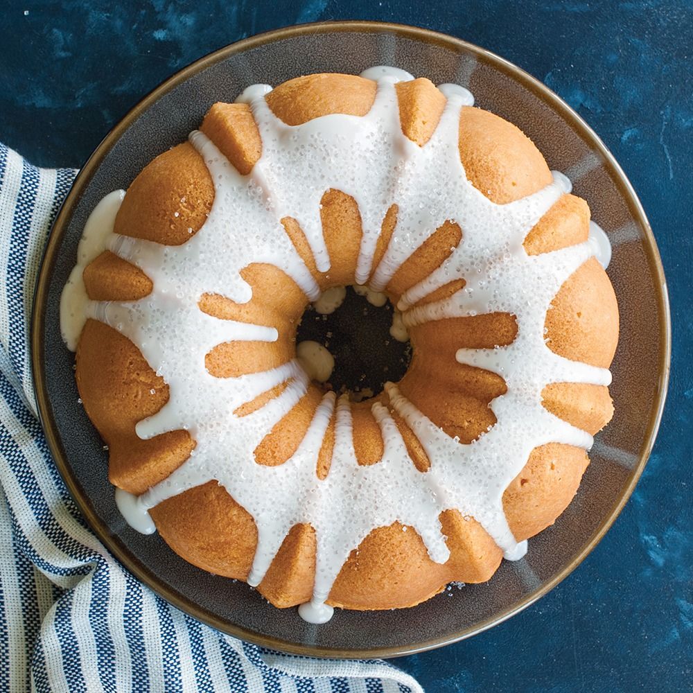  Nordic Ware Treat Bundt Pan
