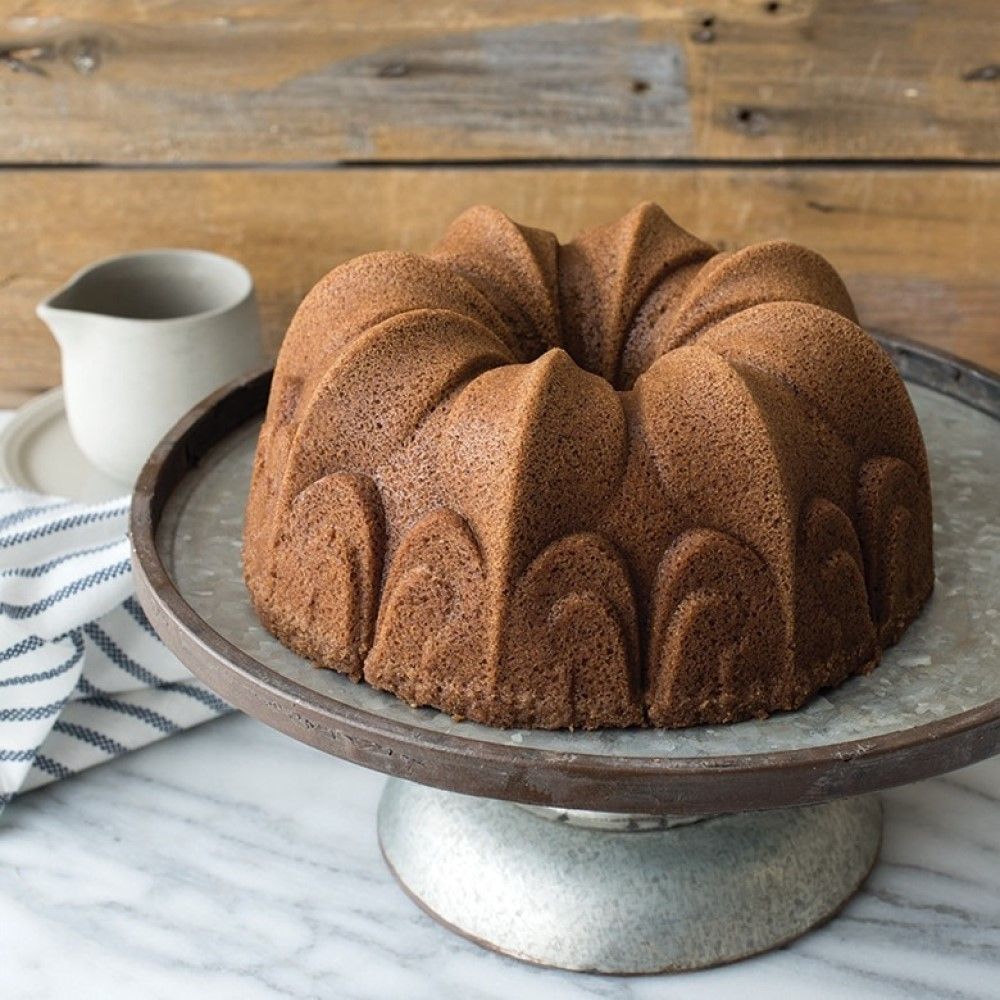  Nordic Ware Fleur De Lis Bundt Pan
