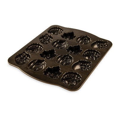  Nordic Ware Autumn Cakelet Pan