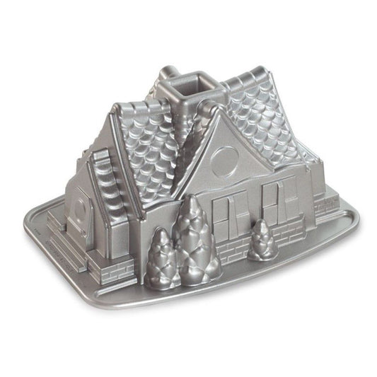  Nordic Ware Christmas Village Cake Pan Set