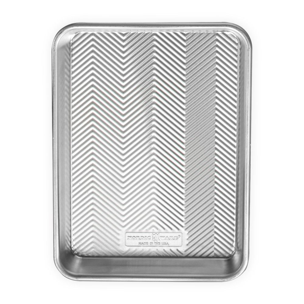  Nordic Ware Prism 9"x 13" Rectangular Baking Pan