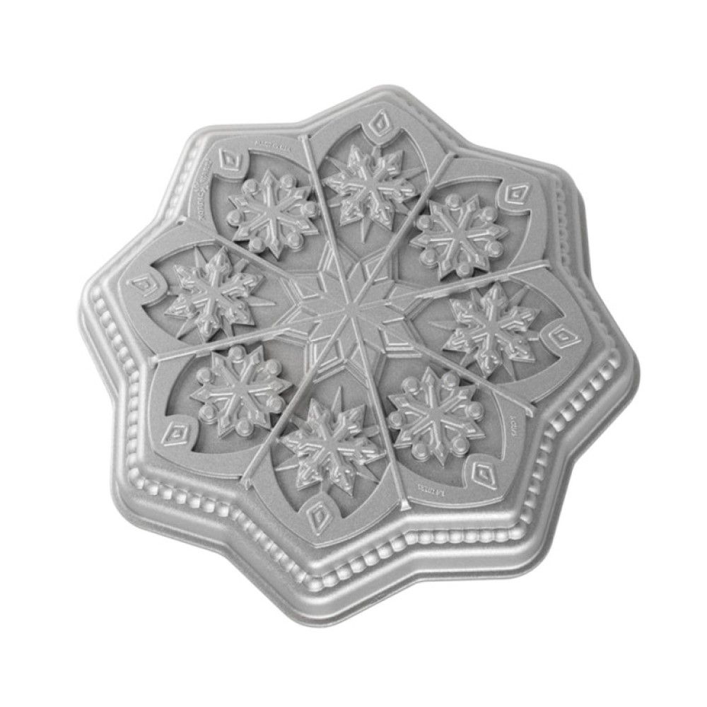  Nordic Ware Sweet Snowflakes Shortbread Pan