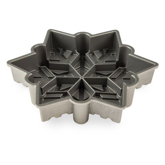  Nordic Ware Snowflake Treats Set